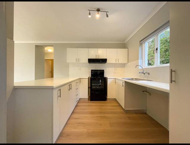 2 BEDROOM PROPERTY TO RENT IN HOUT BAY